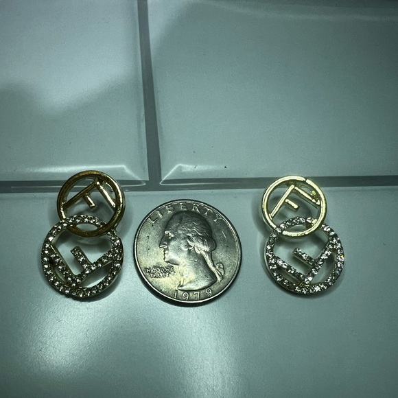 New fashion earrings - Picture 2 of 2